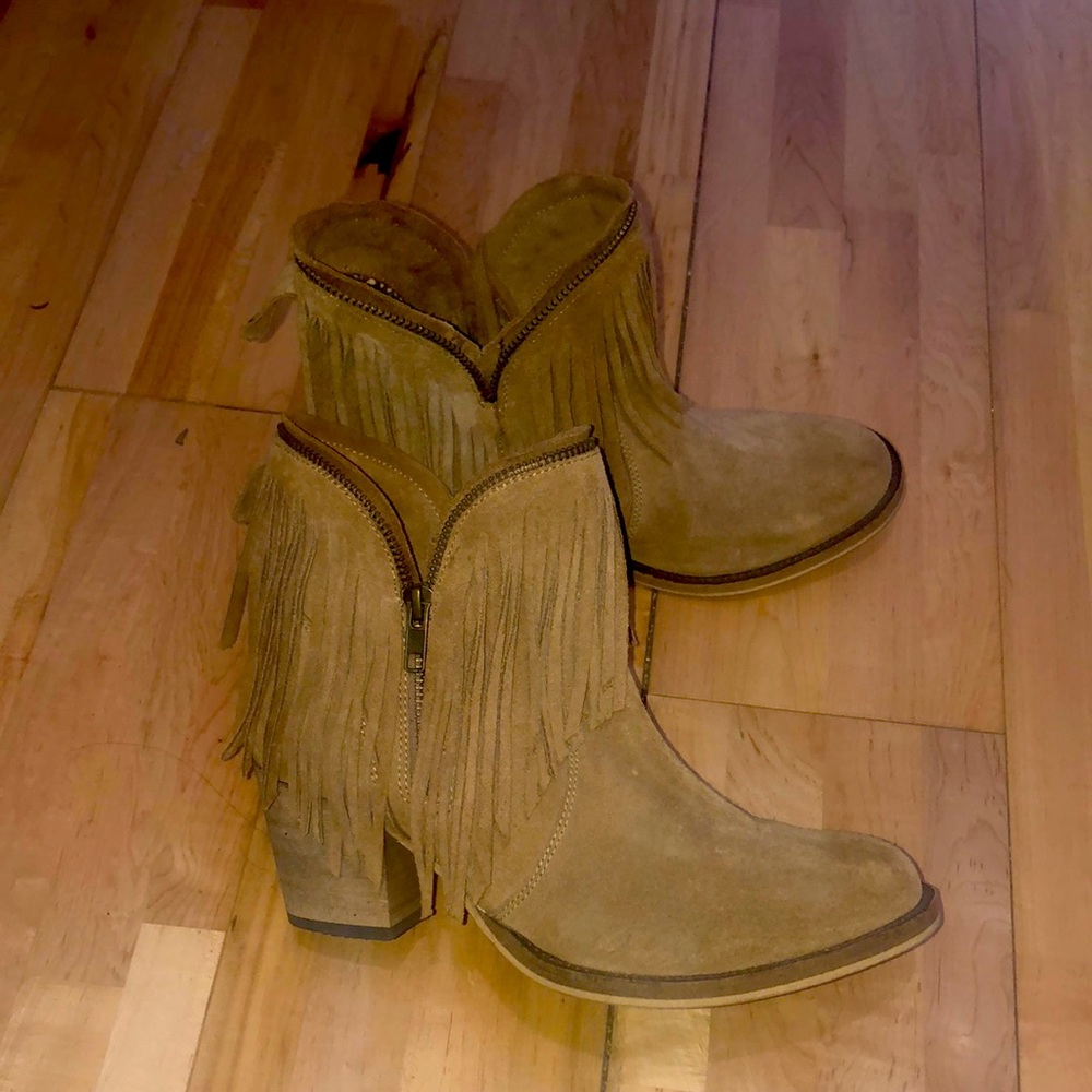Women Dingo boots